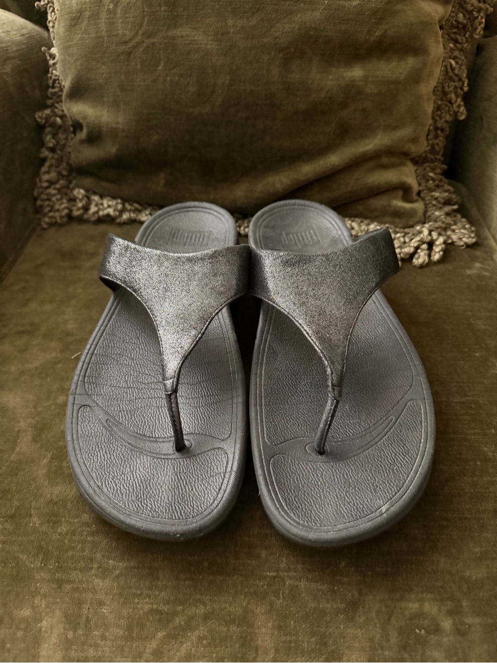 FitFlop black metallic classic style